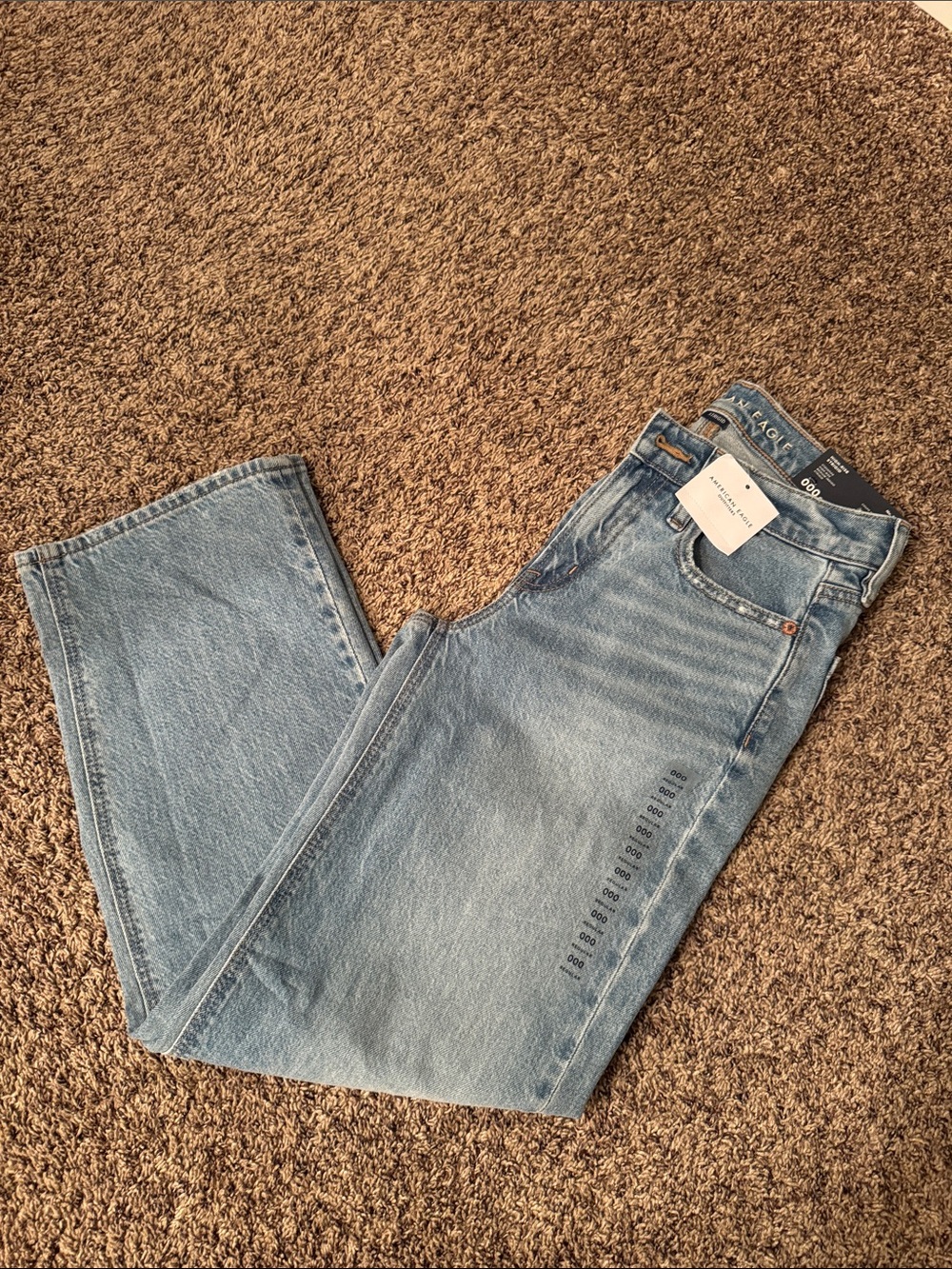 AE Women’s High-Rise Strigid Jeans